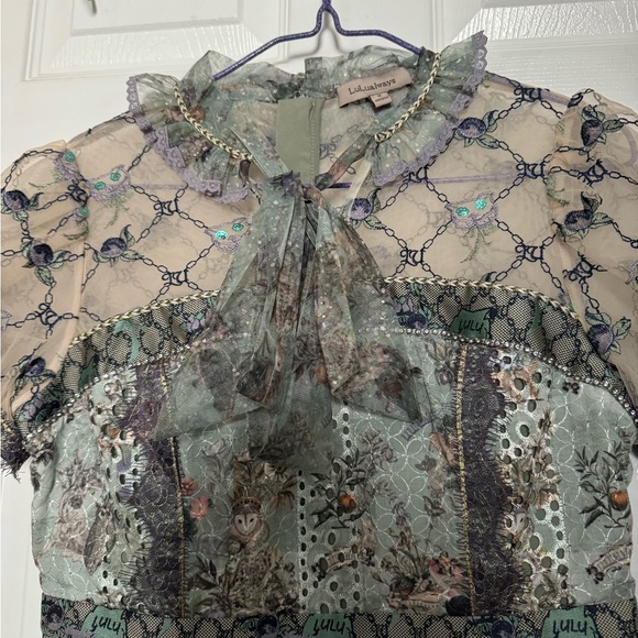 Unique style dress size medium - Picture 3 of 5